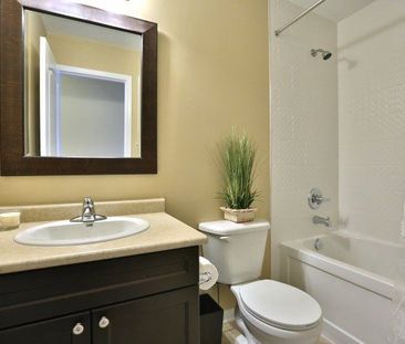 For Lease - 368 Cavanagh Lane, Milton, Ontario - Photo 6