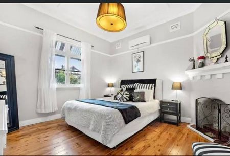 Four Bedroom Home - Photo 4