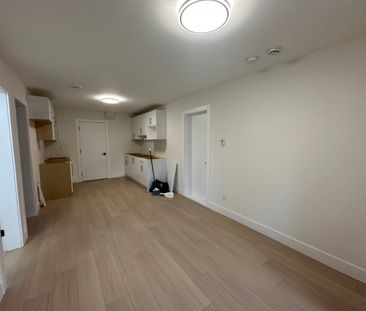 Renovated Suite in North Clearbrook - Photo 6