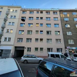 Familienwohnung / 3er Wohngemeinschaft ( WG ) ERSTBEZUG nahe U-Bahn U1 - Foto 1