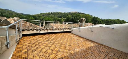 Location Appartement 3 pièces 52m² FLASSANS SUR ISSOLE 83340 - Photo 3