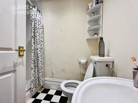 1 bedroom flat to rent - Photo 5