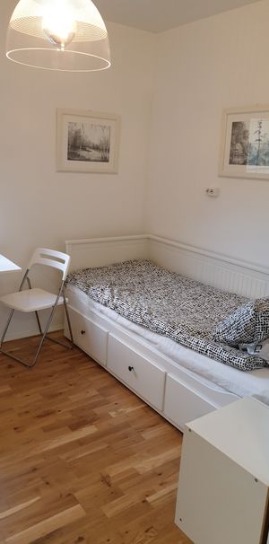 Travbanan, Tumba - Photo 1