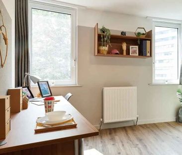 Penthouse Plus Studio - Photo 4