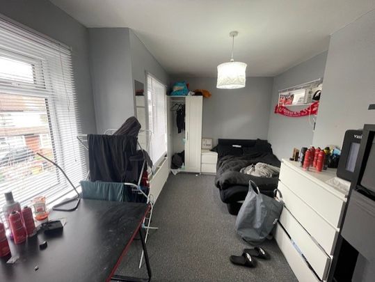 Dennistead Crescent - Photo 1