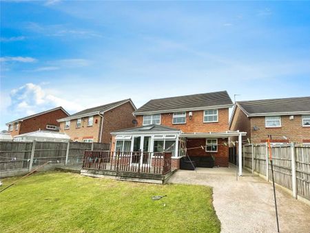 4 bedroom detached house to rent - Photo 3