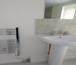 Two Bedroom Luxurious Flat to Let in Reading - Photo 6