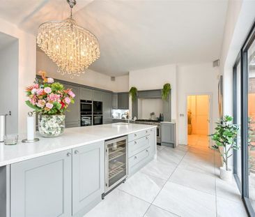 7 bedroom detached house to rent - Photo 5