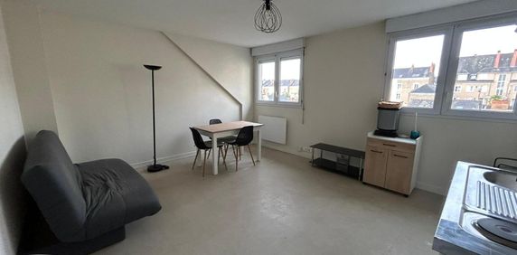 Location Appartement 1 pièce 23m² LAVAL 53000 - Photo 2