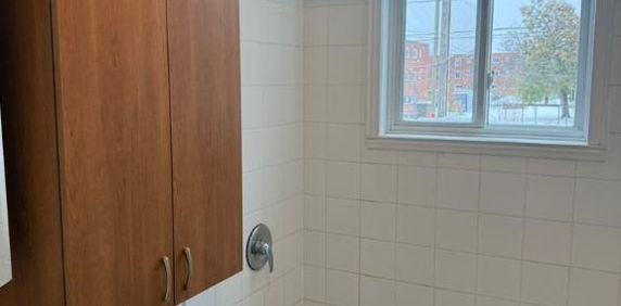 Métro Langelier, à louer, 41/2, - Photo 2