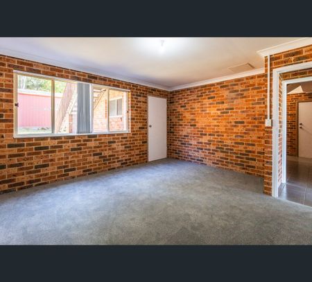 8 Hutchenson Avenue, Soldiers Point, NSW 2317 - Photo 5