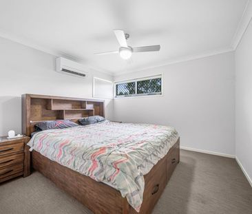 Modern Family Home - Photo 3