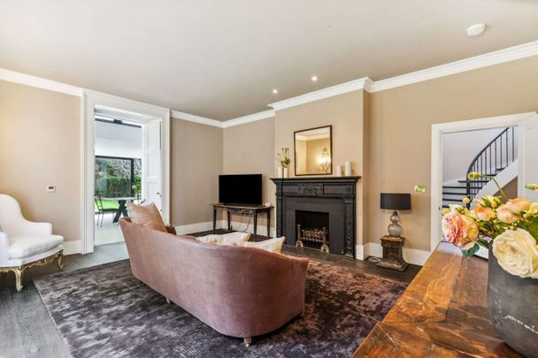 Church Road, Ham, Richmond, TW10 5HG - Photo 1