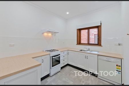 Two bedroom home in Norwood - Photo 5