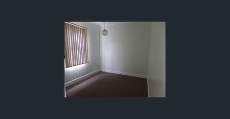 Large Family Home - Photo 3