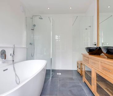 6 Bedroom Detached To Let - Photo 5