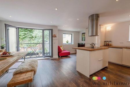 3 bedroom townhouse to rent - Photo 3