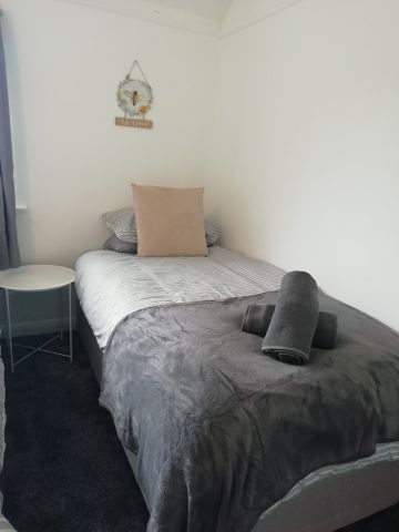 3 Bed End Terrace, Leeds, LS9 - Photo 4