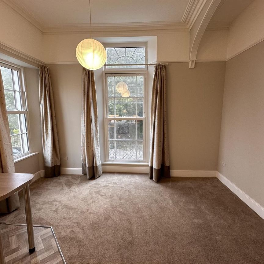 Upper Kewstoke Road, Weston-Super-Mare - Photo 1