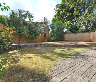 Redgrove Park, Cheltenham, Gloucestershire - Photo 2