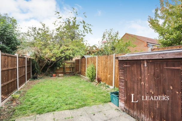 2 bedroom mid-terrace to rent Star Lane, Orpington, BR5 - Photo 1