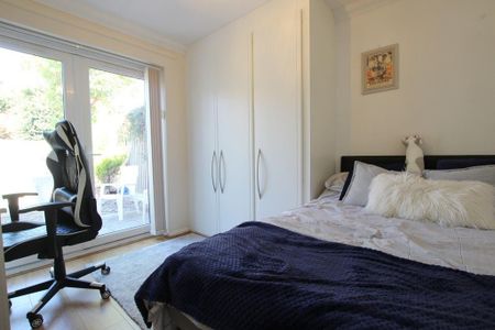 5 bedroom semi-detached house to rent - Photo 2