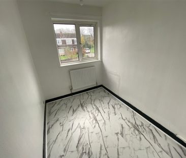 3 Bedroom House To Rent - Photo 3