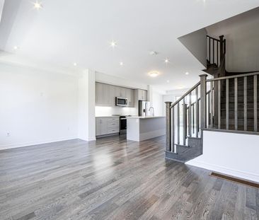 For Lease - 14 Folcroft Street, Brampton, Ontario - Photo 3