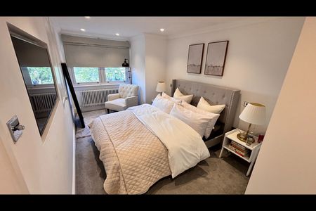 2 Bed Terraced House, Humber Road, SE3 - Photo 5