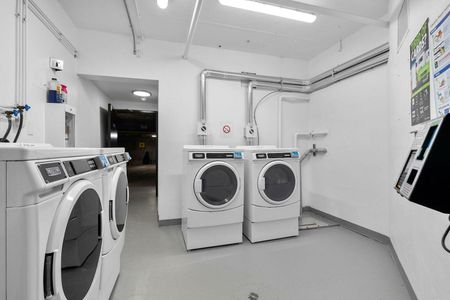 5745 Côte-St-Luc Road -Stratford Terrace - Photo 3