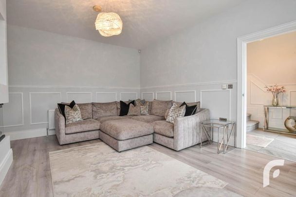 21 Donegall Park Gardens, Antrim Road, Belfast, BT15 5EU - Photo 1