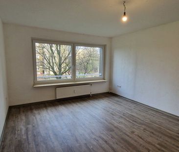 In der 1. Etage leben, ein Aufzug ist gegeben. - Photo 1