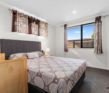 Modern living ready for you... with a view! Omokoroa - Photo 5
