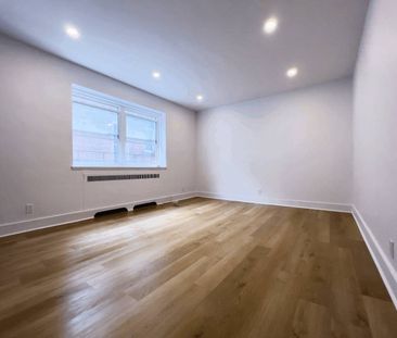 Bachelor - 2070 Rue Chomedey, Montréal - Photo 2