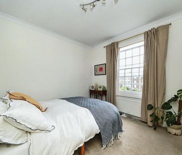 4 bedroom terraced house to rent - Photo 5