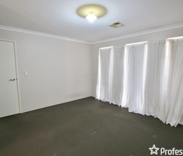 SIZE, LOCATION, PARK LAND VIEWS - Reverse Cycle Air Conditioning! - Photo 3