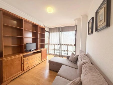 Apartamento de alquiler en Calle de Campezo, 14, Rejas - Photo 5