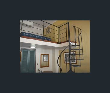 ONE BEDROOM LOFT APARTMENT WITH COURTYARD ACCESS - Photo 3