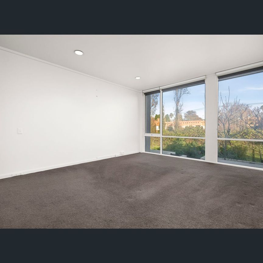 12/5 Northampton Place, South Yarra, Vic 3141 - Photo 1