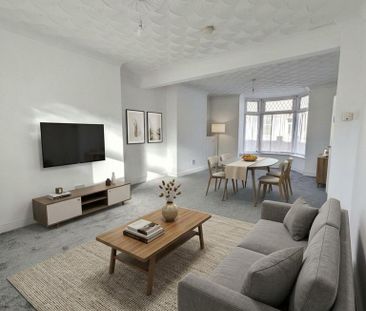 3 bedroom terraced house to rent - Photo 4