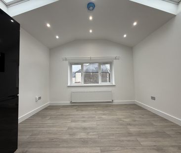 Cyril Crescent, CARDIFF - Photo 1