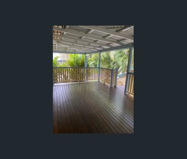 Queenslander Located in Heritage Village - Photo 4