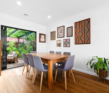 15 Molong Avenue, Hampton East VIC 3188 - House For Rent | Domain - Photo 3