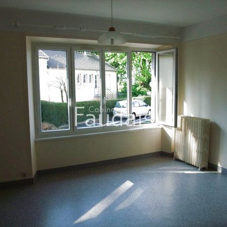 Location Appartement 1 pièce 26m² COUTANCES 50200 - Photo 3