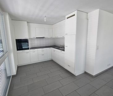 Zentral gelegene 3.5-Zimmer-Wohnung in Biel - Photo 2