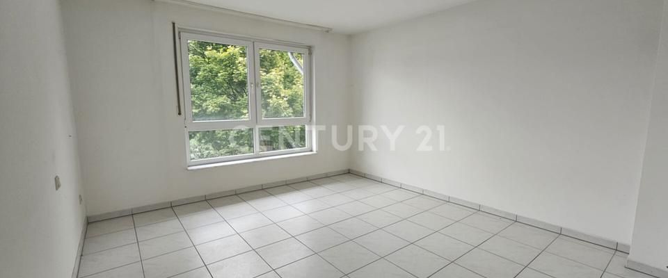 Komfort und Charme: Modernes Wohnen mit Balkon - Foto 1