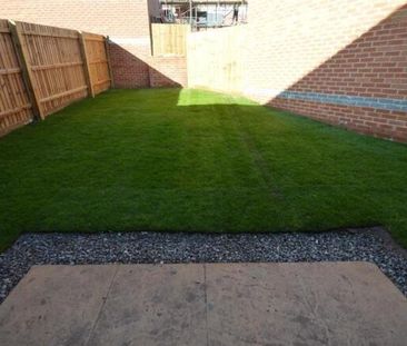 3 bedroom semi-detached house to rent - Photo 6