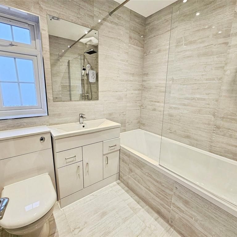 6 bedroom detached house to rent - Photo 1