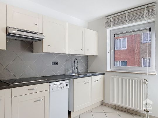 DUPLEX 2 CH Á PROXIMITÉ DANS UN QUARTIER CALME - Foto 1