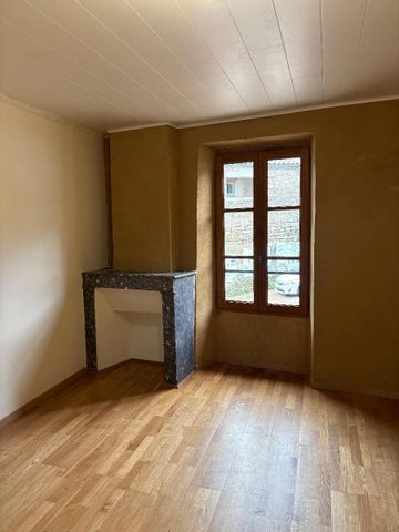 Location Maison 3 pièces 102m² CHAMBONAS 07140 - Photo 2